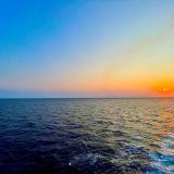 <p>3 days at sea at the end of the cruise, a chance to relax aboard a human-sized ship following 8 intense days of exploration</p>