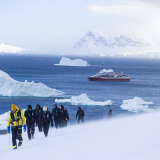 Le débarquement sur le continent antarctique