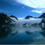 Admirer des glaciers millénaires déployés au fond des fjords&nbsp;