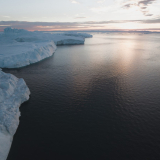 <p>La Baie de Disko, ce spectaculaire fjord classé au patrimoine mondial de l'UNESCO</p>